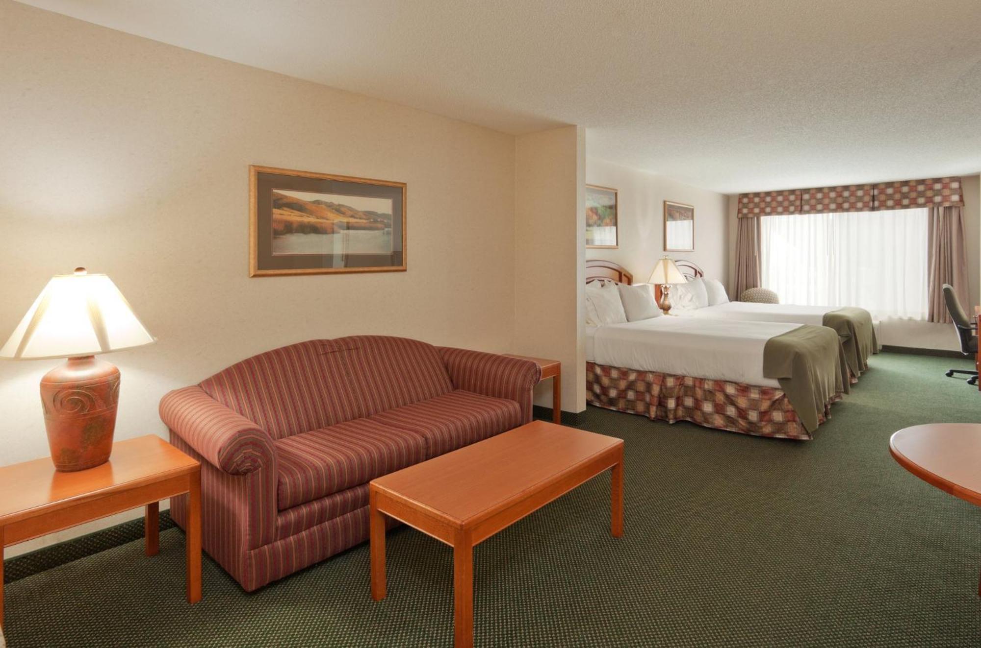 Holiday Inn Express Hotel & Suites Bryan-Montpelier By Ihg Holiday City Exterior photo