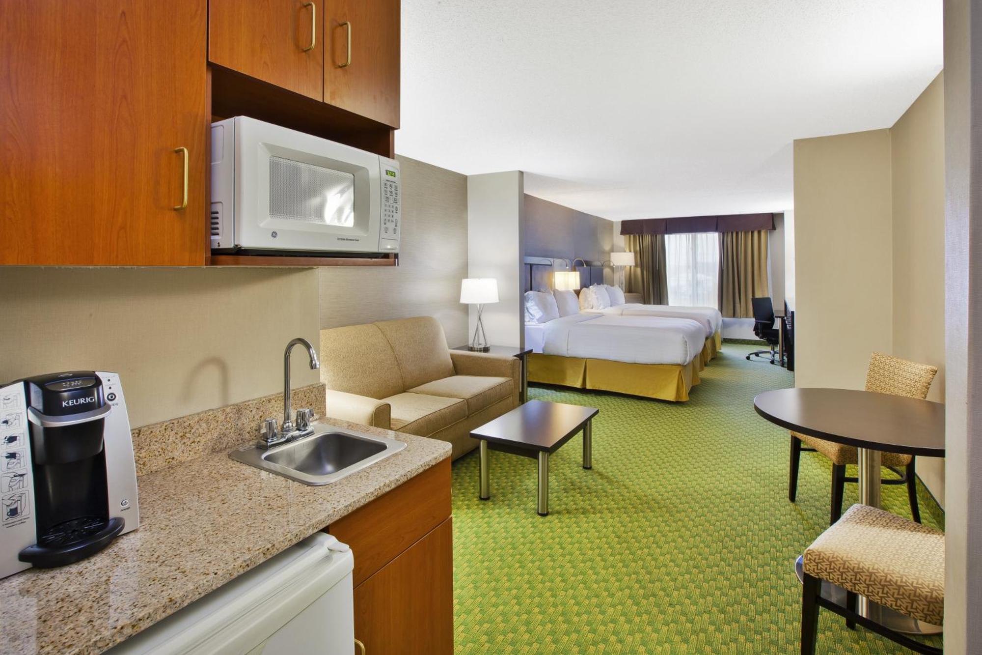 Holiday Inn Express Hotel & Suites Bryan-Montpelier By Ihg Holiday City Exterior photo
